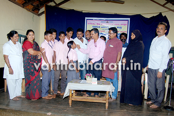 ತಾಲೂಕು ಮಟ್ಟದ ರಾಷ್ಟ್ರೀಯ ಜಂತುಹುಳ ನಿವಾರಣಾ ಅಭಿಯಾನ